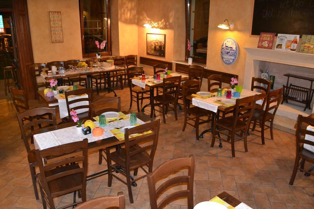 Locanda La Sosta Cavaion Veronese Exterior photo