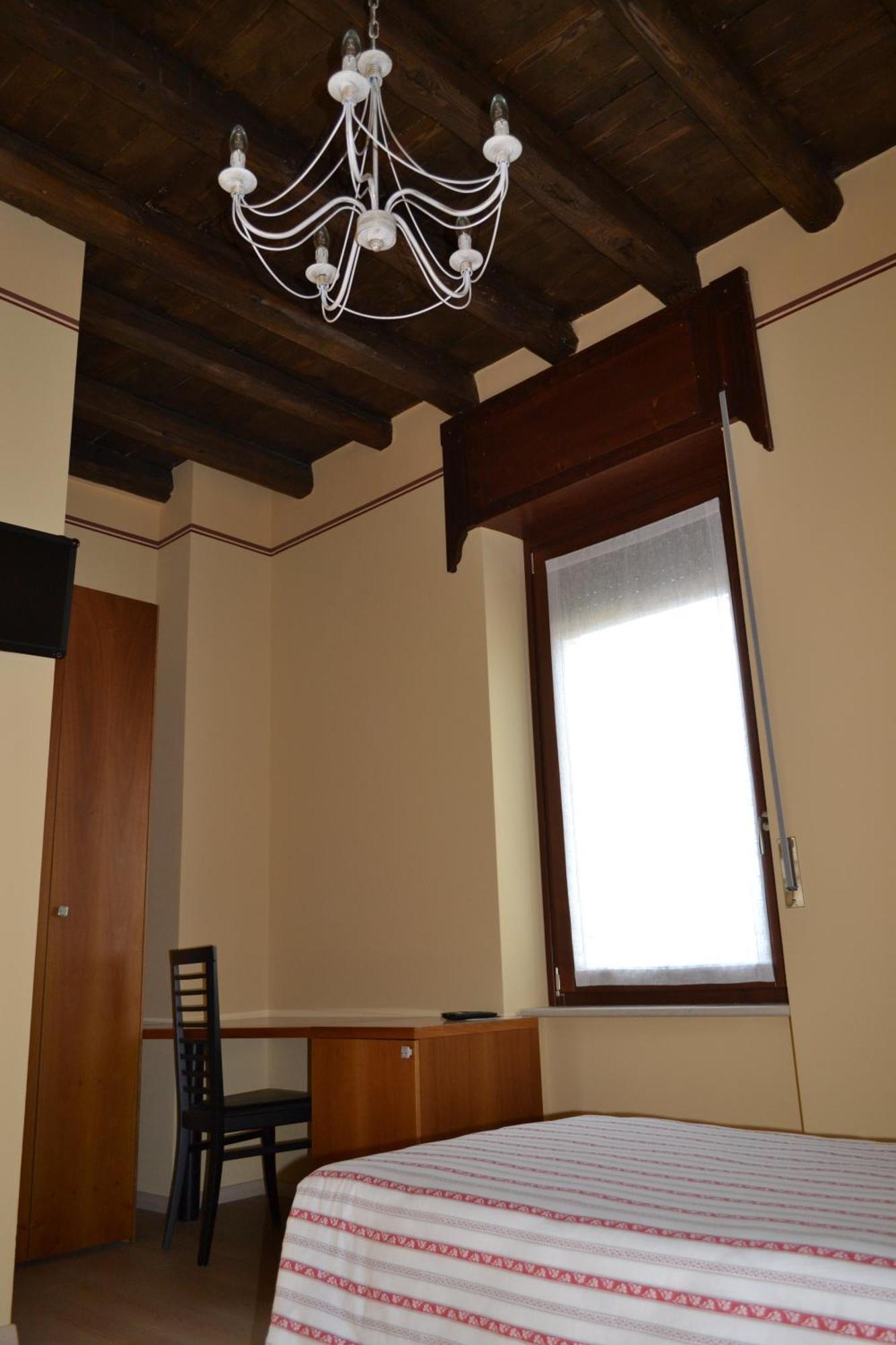 Locanda La Sosta Cavaion Veronese Room photo
