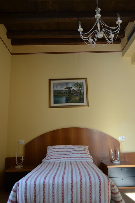 Locanda La Sosta Cavaion Veronese Room photo